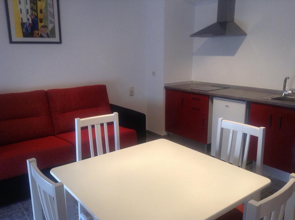 Apartamentos Turisticos Ca Ramon Beniarrés Rum bild